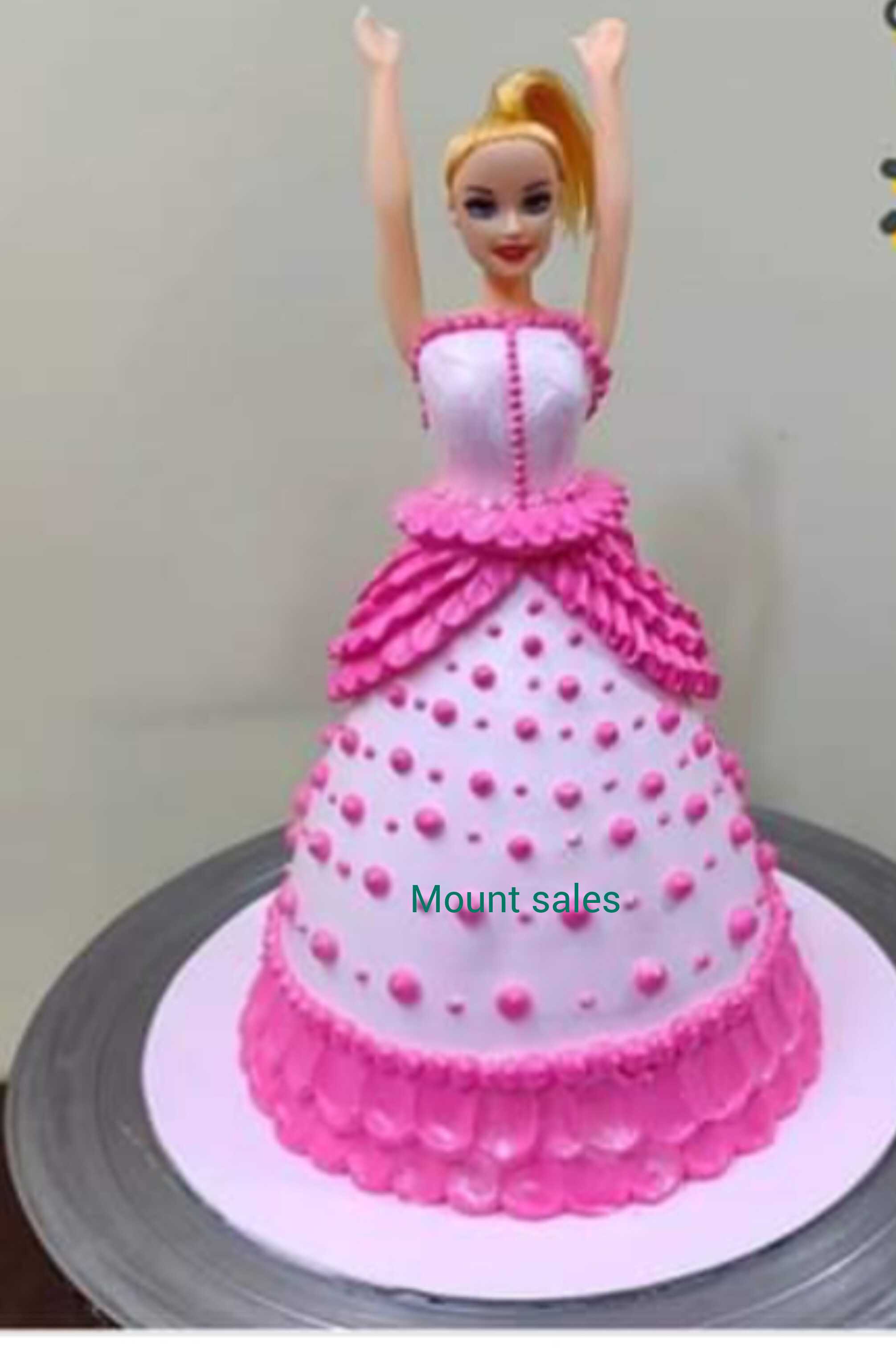 Premium RED N White Velvet Cake